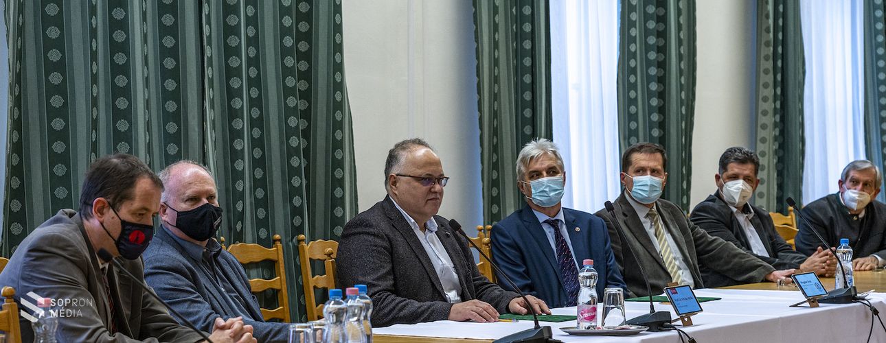 Együttműködés a Soproni Egyetem a Magyar Mérnöki Kamara között