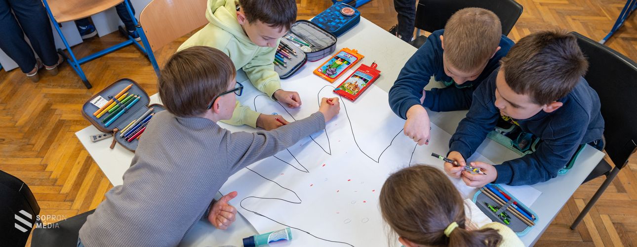 Játékos feladatokkal hívták fel a soproni diákok figyelmét a kézmosás fontosságára