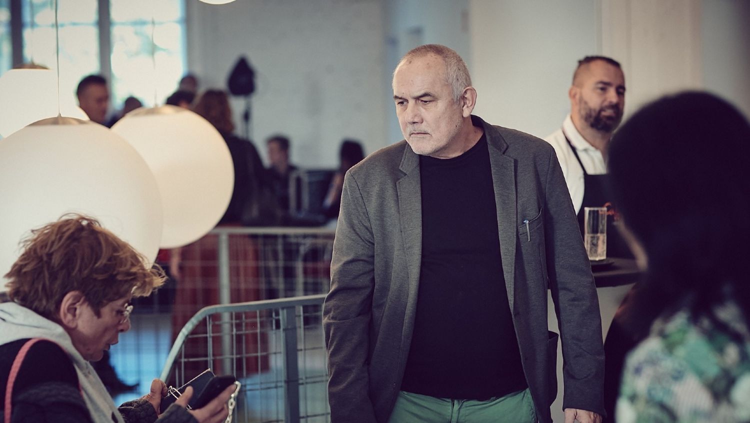 Isten éltesse Darvasi Lászlót