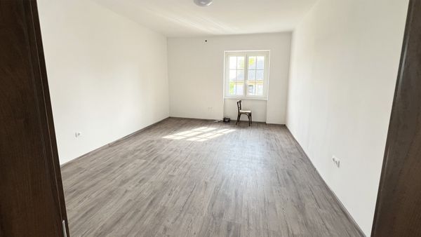 Esztergályhorváti szolgálati lakás felújítása kép