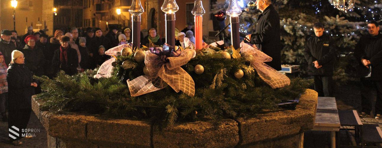 Advent harmadik vasárnapja a Fő téren