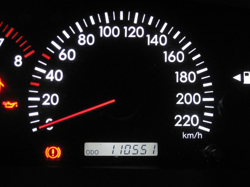 Új kísérlet Ausztriában - Tesztelik a 140 km/h-s sebességkorlátozást az autópályán