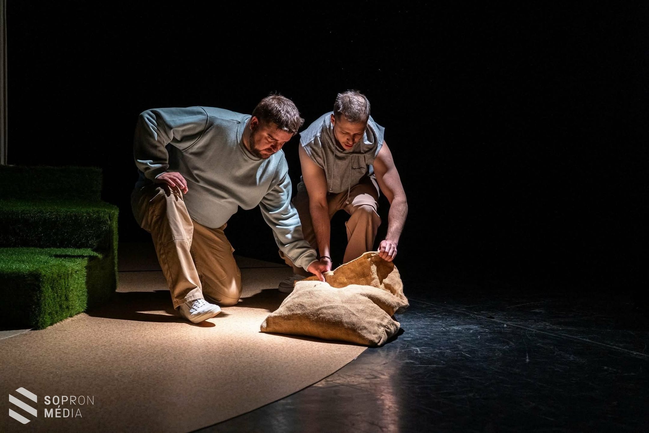 ,,Görögség, avagy a ránk maradt görög örökség" című kamaraelőadással készül a Soproni Petőfi Színház