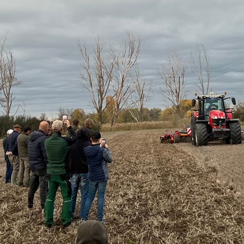 Egy óra alatt a föld körül - Őszi talajművelési roadshow (KVERNELAND KULTISTRIP+ F-DRILL)