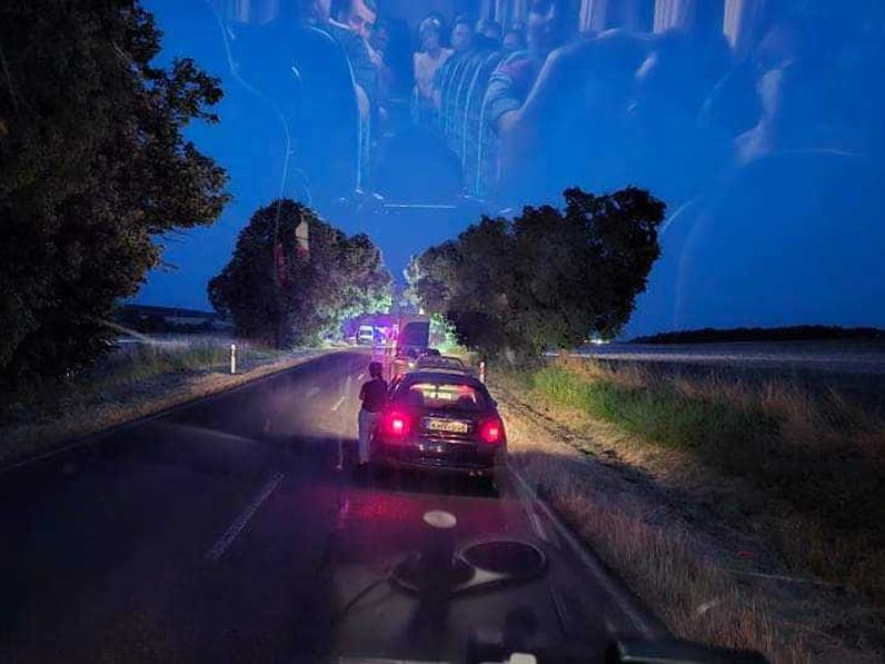 Baleset történt a 84-es főúton