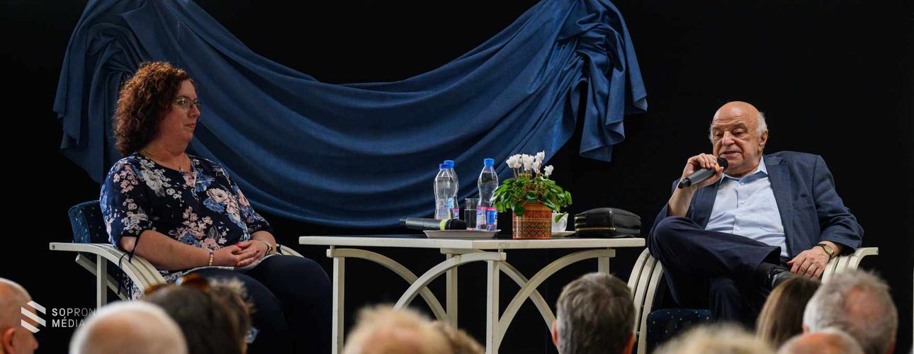 Dr. Nógrádi György: bármi áron el kell kerülni a harmadik világháborút!