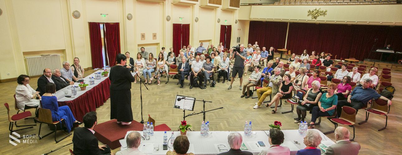 Soproni Ének Irodalmi Est – Egy délután Sopron egykori költőinek műveivel