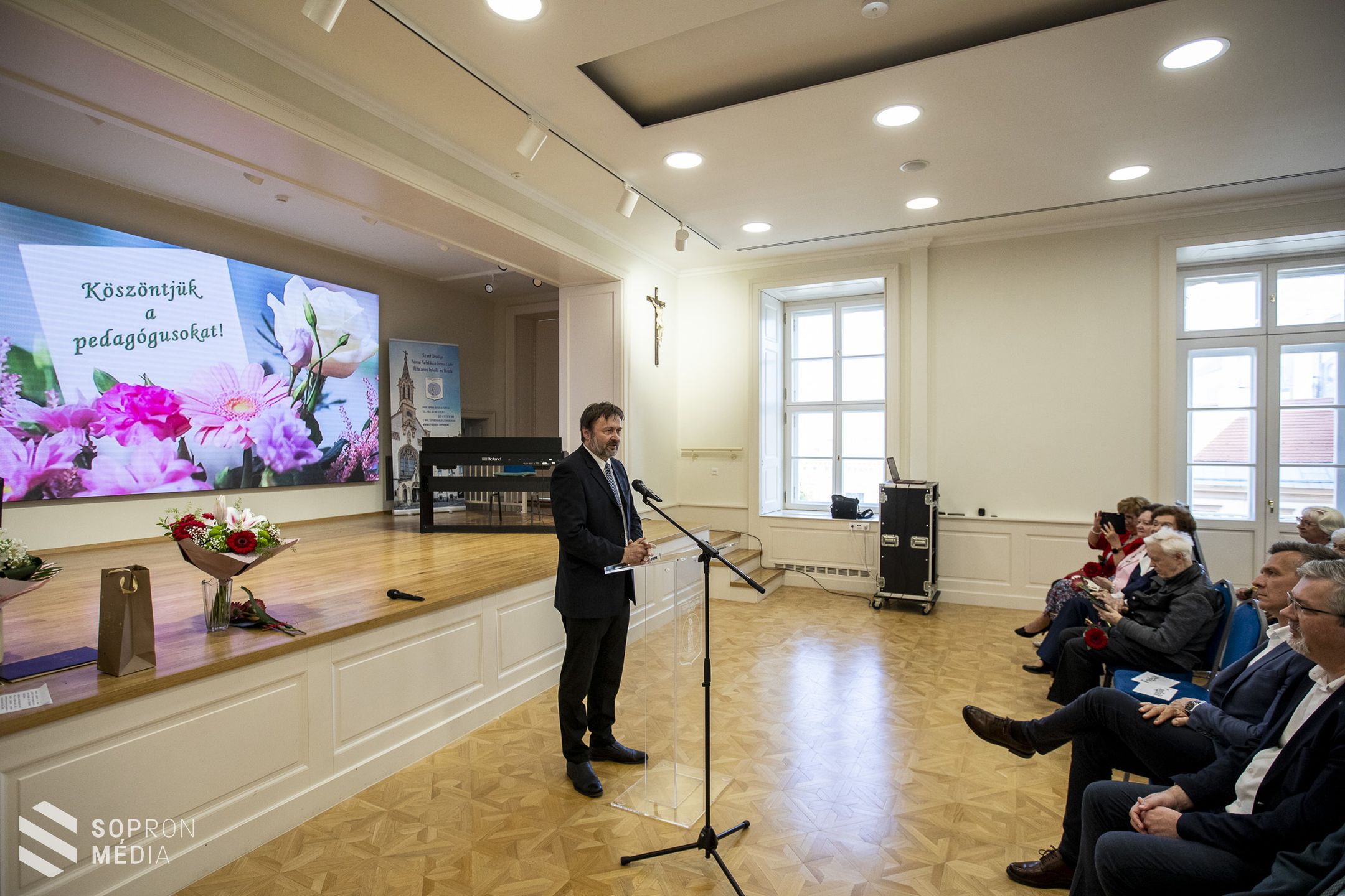 A pedagógusokat köszöntötték Sopronban