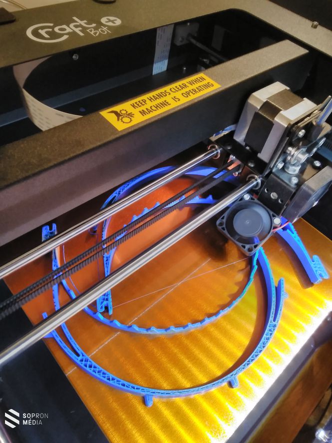 Arcvédő plexi 3D-s nyomtatása