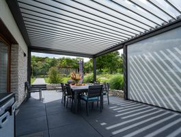 Pergolák / ponyvás és dönthető lamellás