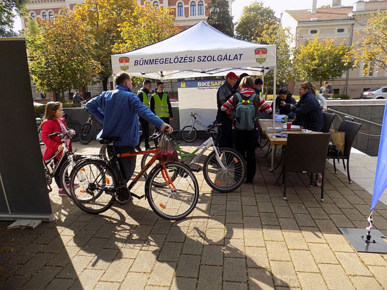 Kerékpár-regisztráció és toborzás Sopronban - videóval