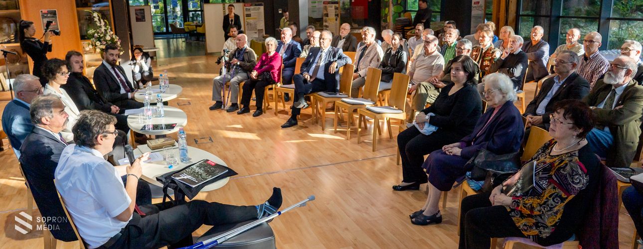 Történelmi tisztánlátás - hiánypótló könyv született a Soproni Egyetem diákságának hőstetteiről