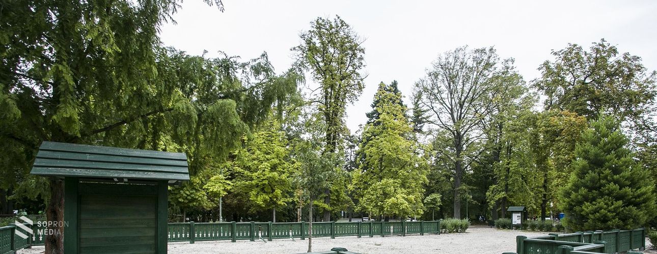 A társasági élet meghatározó helyszíne volt az Erzsébet-kert 