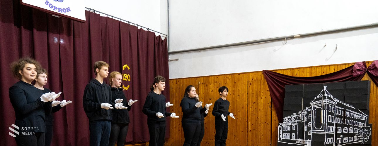 Százhúsz éves intézmény - A Tóth Antal EGYMI ünnepi műsorral tisztelgett a jeles évforduló előtt