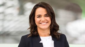 Megkezdi a kormány a 13. havi nyugdíj fokozatos visszaépítését