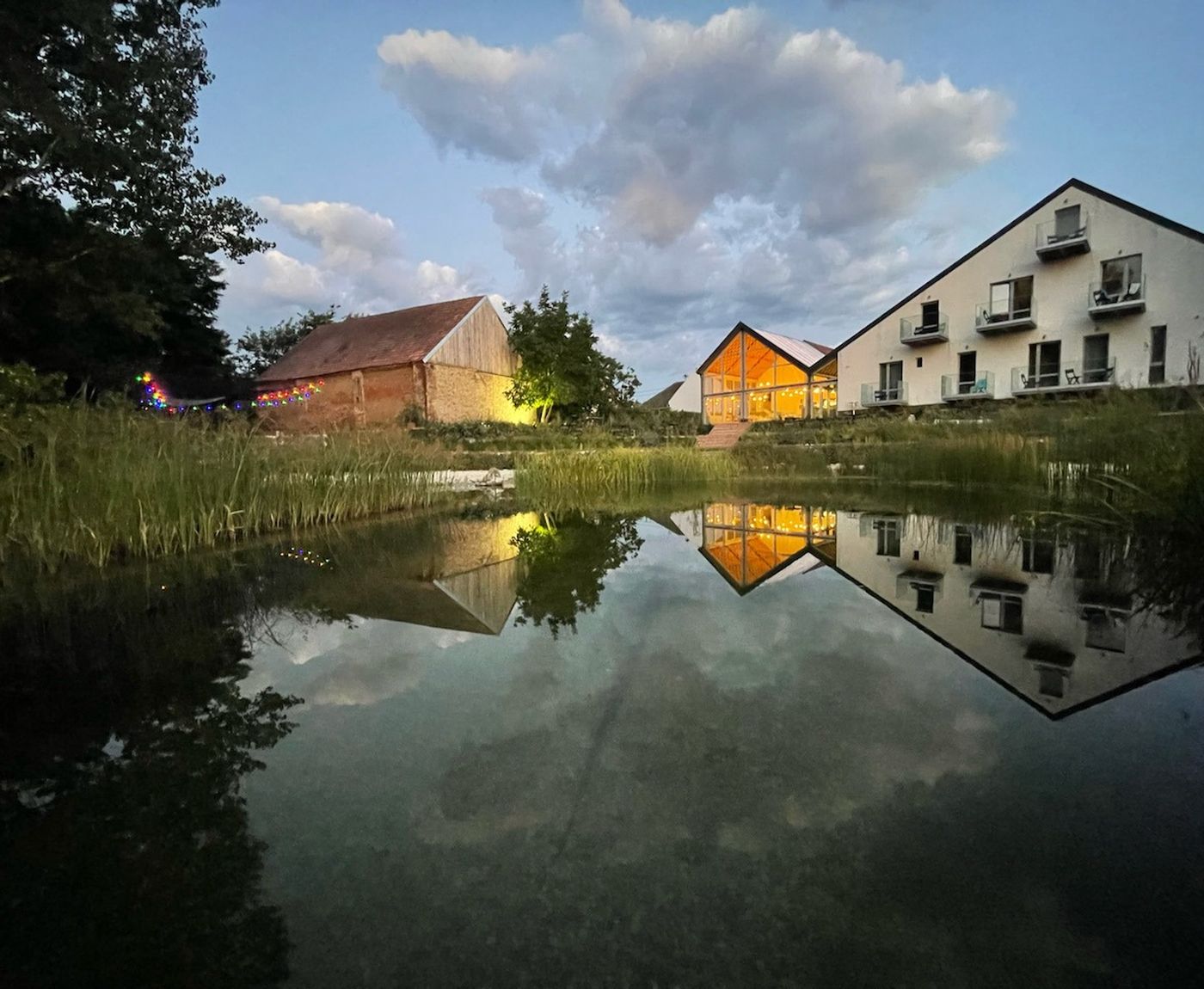Tornácos Lifestyle Hotel és Borbár