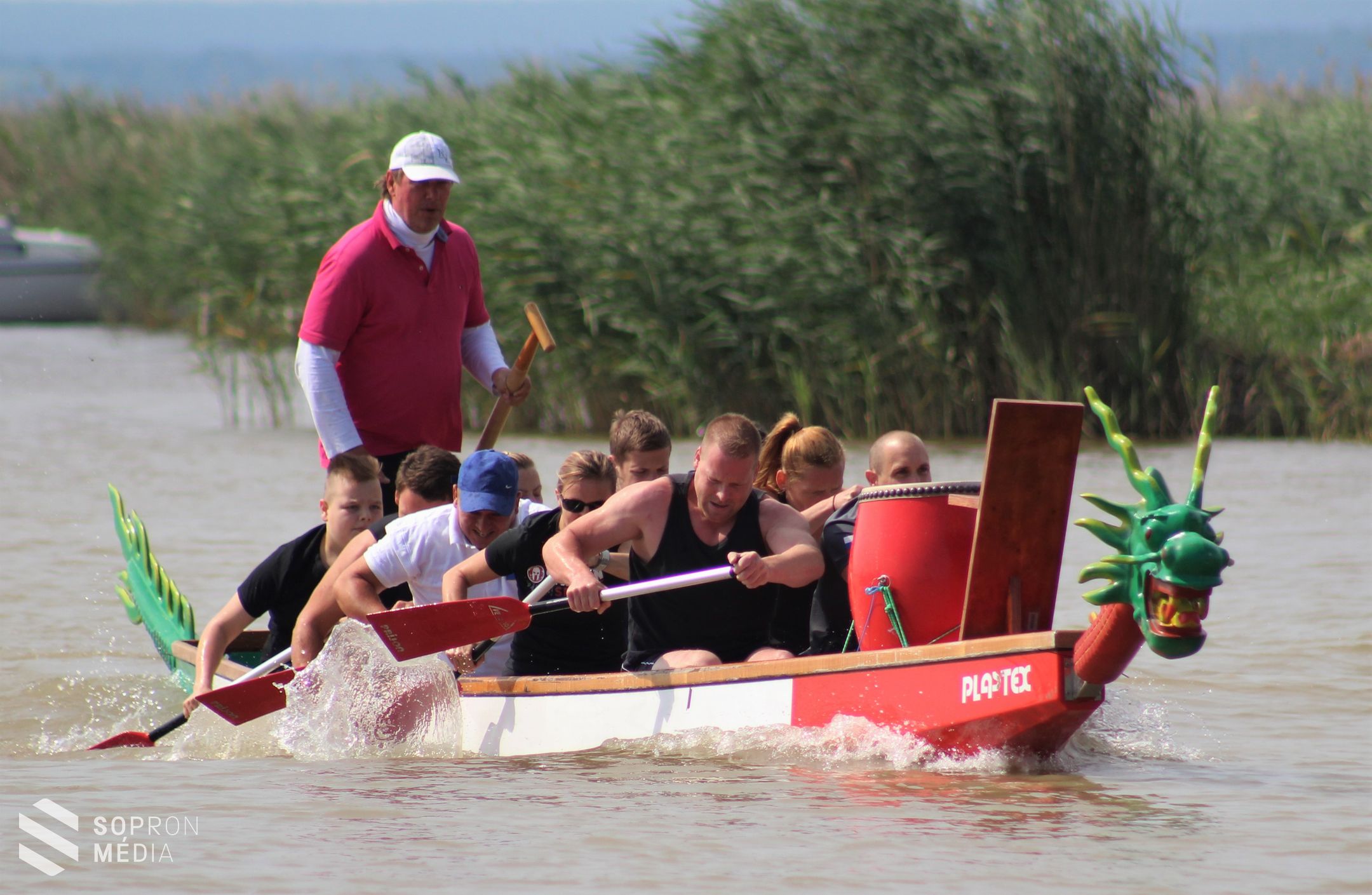 Sárkányhajó fesztivál és Családi Nap a Fertő tavon