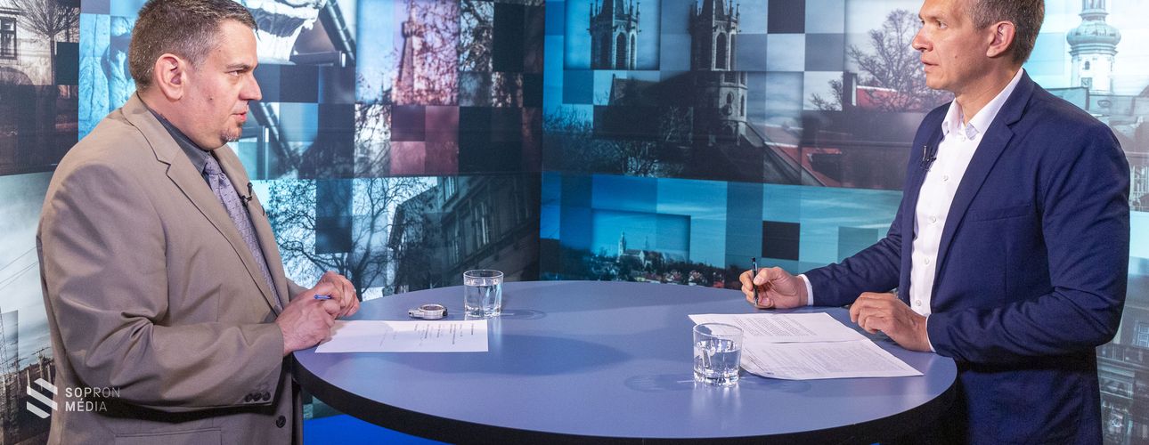 A kórház környékén nem vezetik be a fizető parkoló övezetet, nem tartanak nyári szünetet a bölcsődék és óvodák!