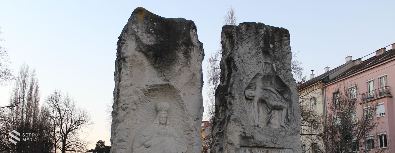 Az 1944-es soproni bombatámadások áldozataira emlékeztek