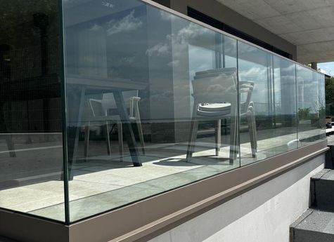 Glas 124