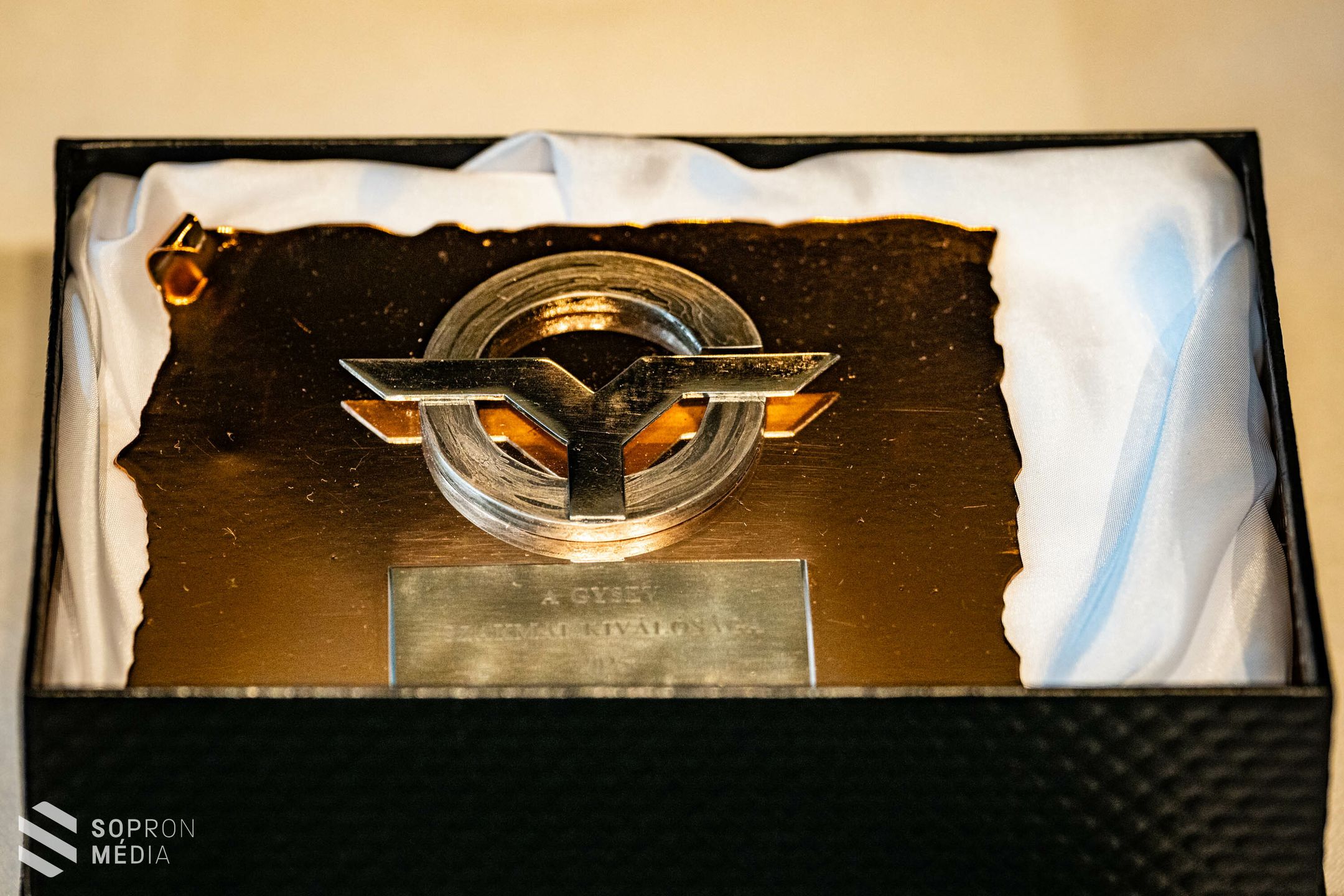 Közel 60 dolgozót díjaztak a GYSEV 75. központi vasutasnapi ünnepségén