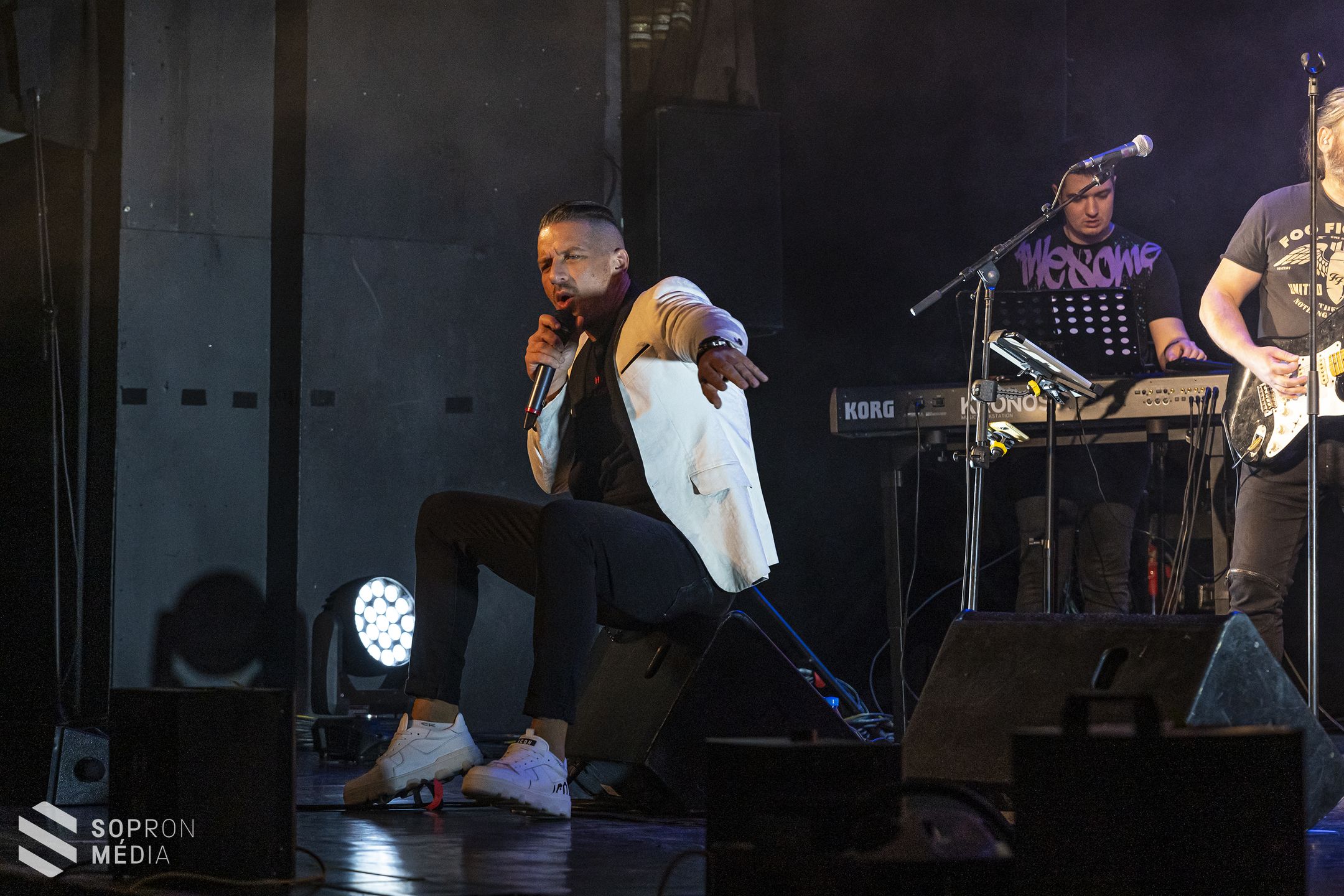 Vastag Csaba koncertjével indult a Petőfi-klub Sopronban