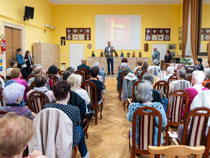 Elkezdődött a tanév a Pedagógusok Soproni Művelődési Házában is
