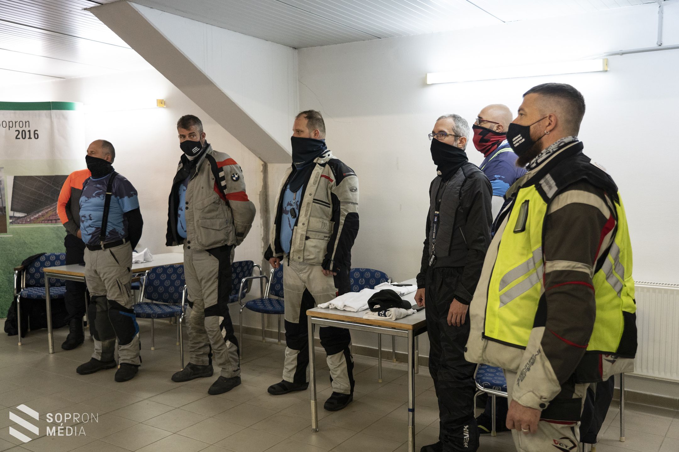 Sikeres vizsgát tettek a soproni motoros polgárőrök