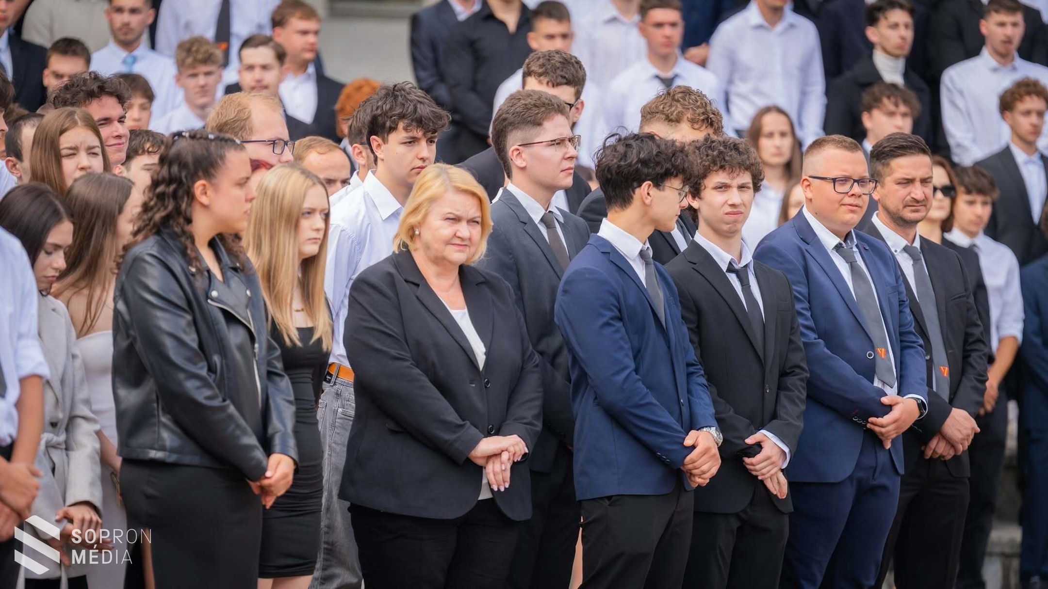 Beton.Hofi koncertjével búcsúztatták a tanévet a Vas- és Villamosipari Technikumban