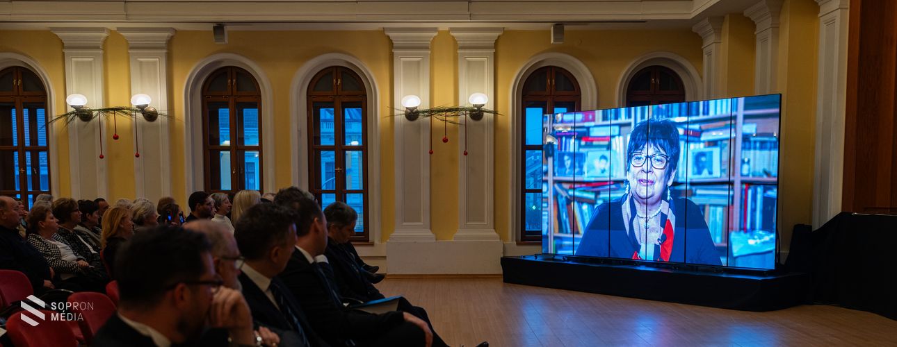 Bensőséges búcsúztatót tartottak Orbán Júlia emlékére