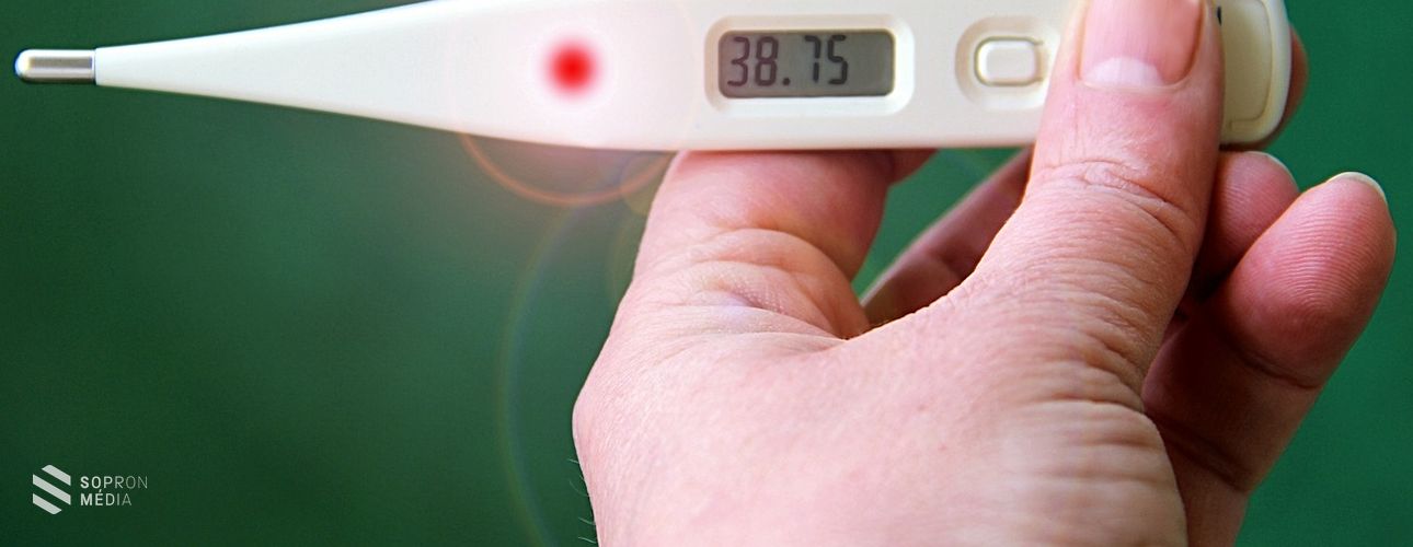 Lázas gyermekek szüleinek segíthet a LázBarát applikáció