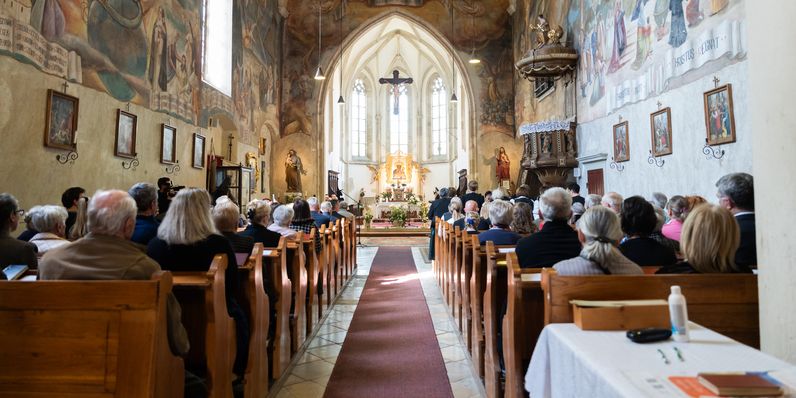 A sopronbánfalvi kitelepített németek 80. évfordulójára emlékeztek