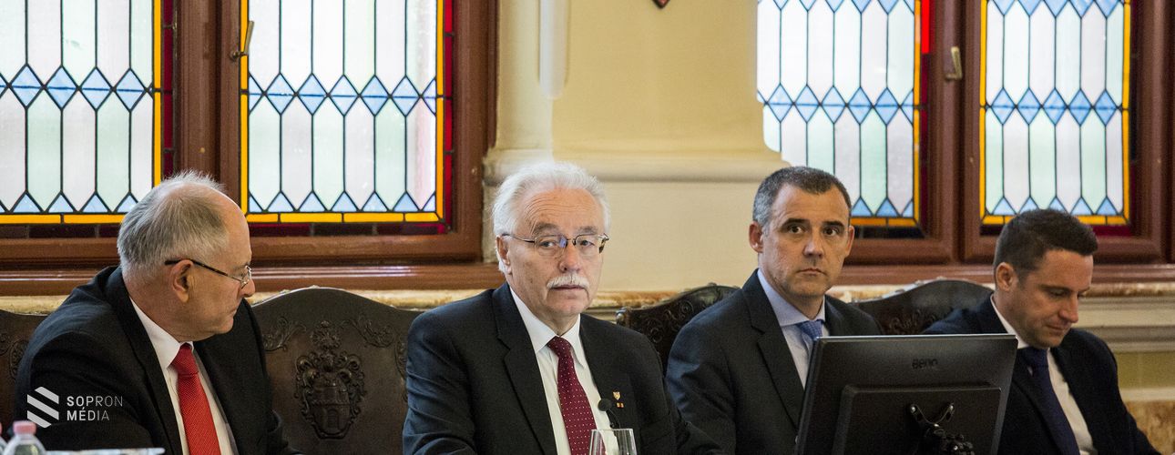 Közgyűlést tartott a képviselő-testület