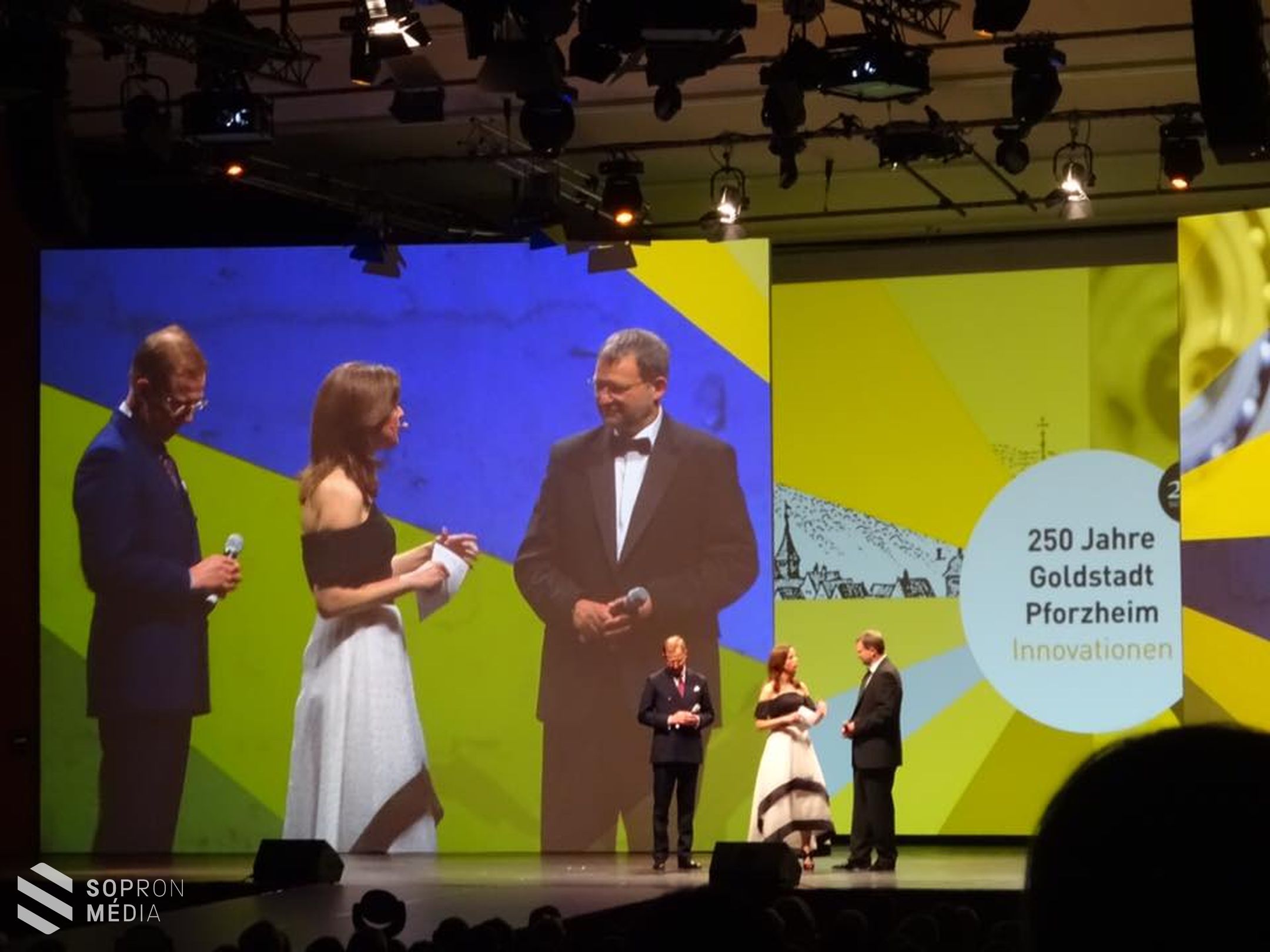 Nagyszabású jubileumi ünnepség Pforzheimben