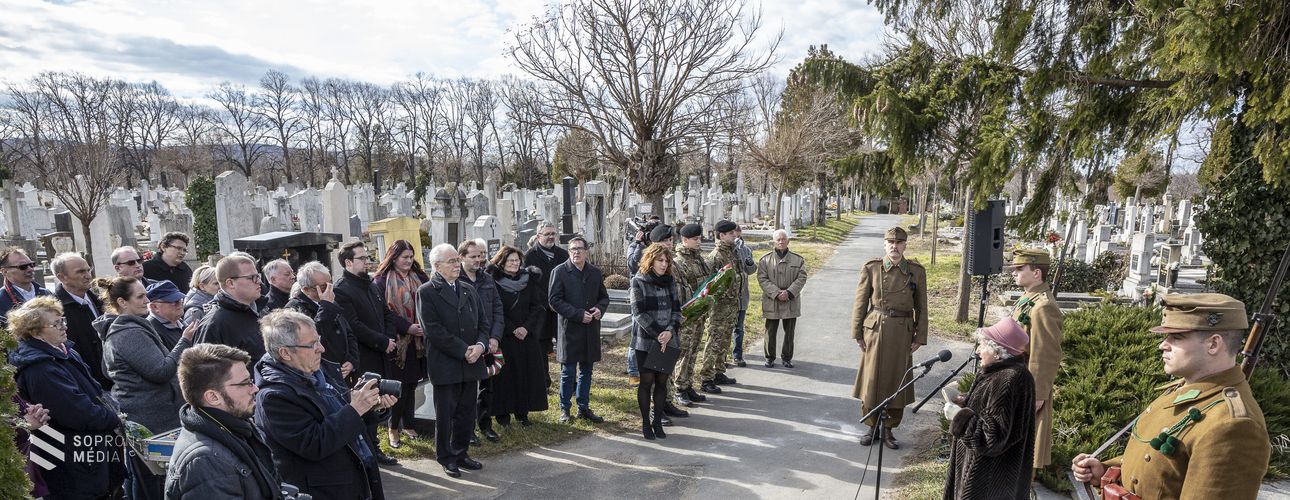 Sopronra különös erővel csapott le a vörös terror