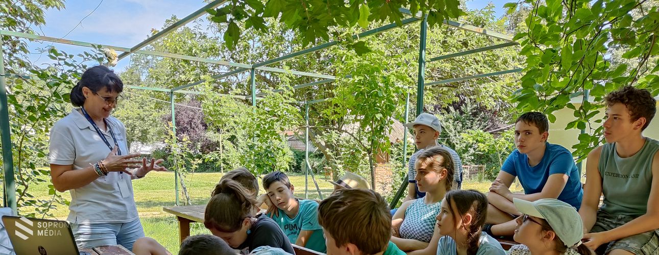 Nyáron se maradnak hasznos tanácsok nélkül a fiatalok!