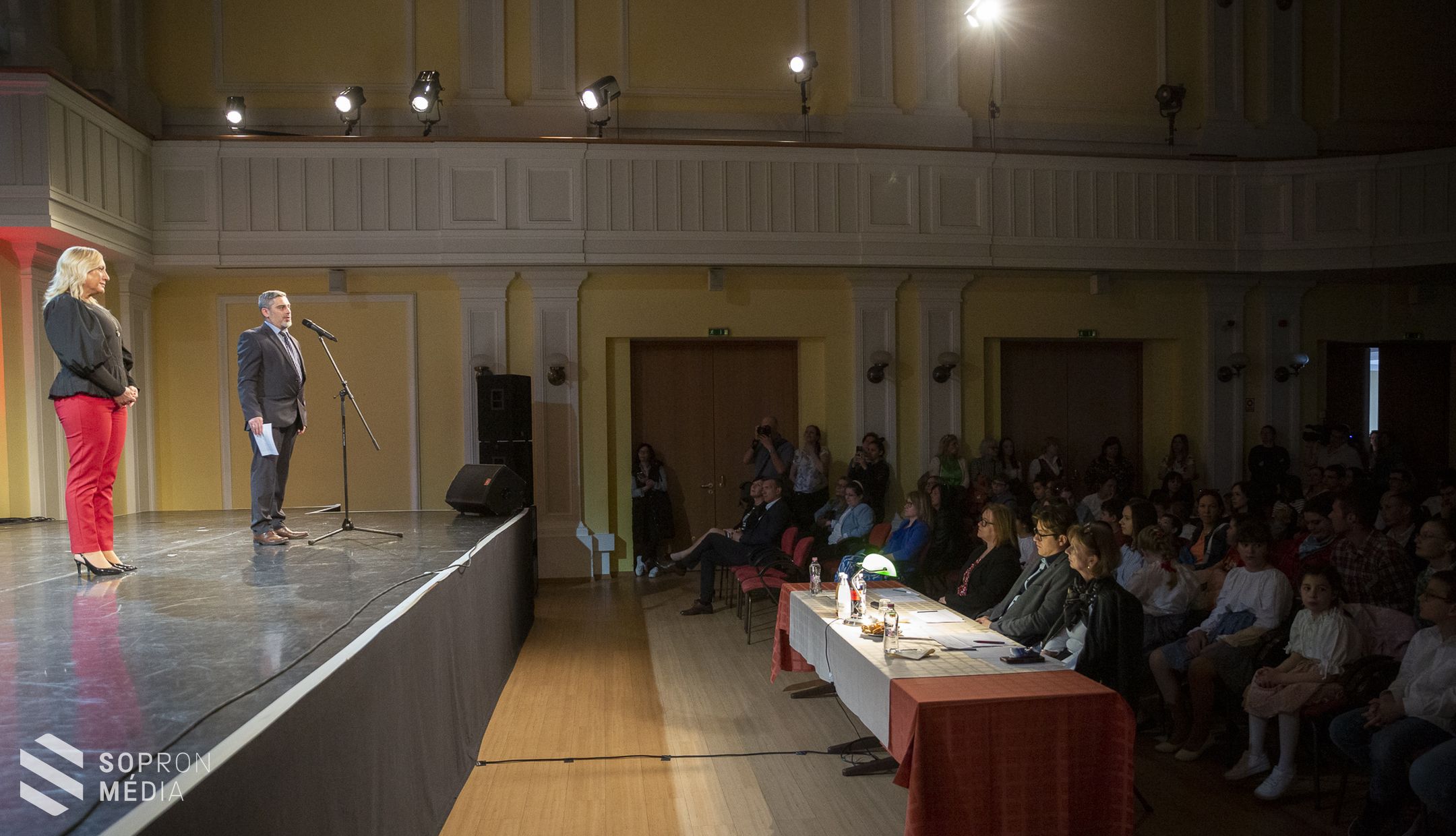 SNI-tanulók kulturális seregszemléje Sopronban