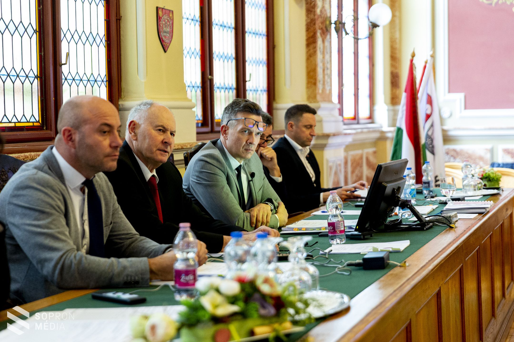 Az új inkubátorház és a Múzeumnegyed nyitása kapcsán is döntött a közgyűlés