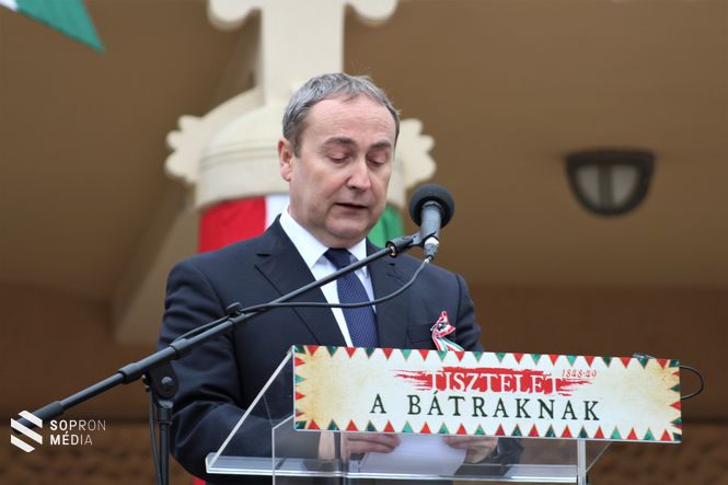 Dr. Kovács Zoltán 