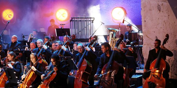 „Határok nélkül - Péter Bence és a Győri Filharmonikus Zenekar”