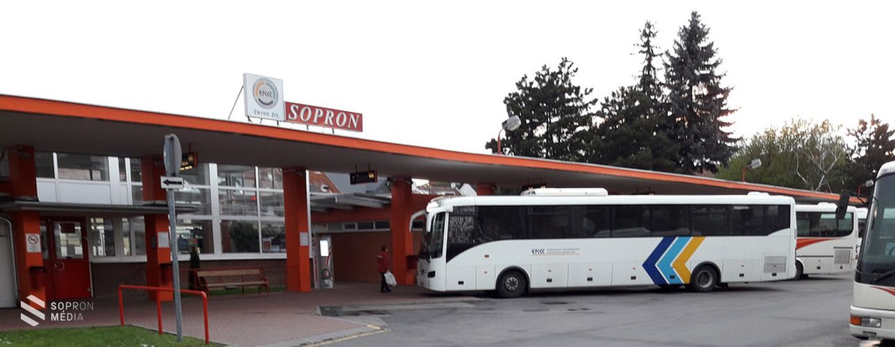 Új típusú jegykiadó-gépeket helyez üzembe az ÉNYKK ZRT. Sopronban