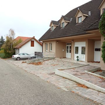 Helyi egészségügyi és szociális infrastruktúra fejlesztése Lövőn