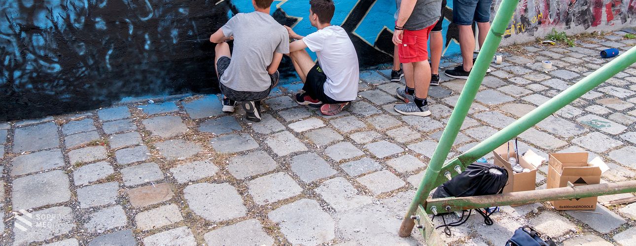 Graffitivel jelenítik meg a Páneurópai Pikniket