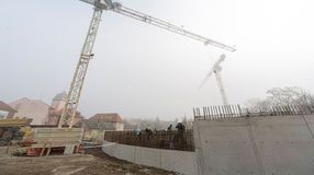 Éjszakai munkavégzés lesz csütörtökön a parkolóház építésénél