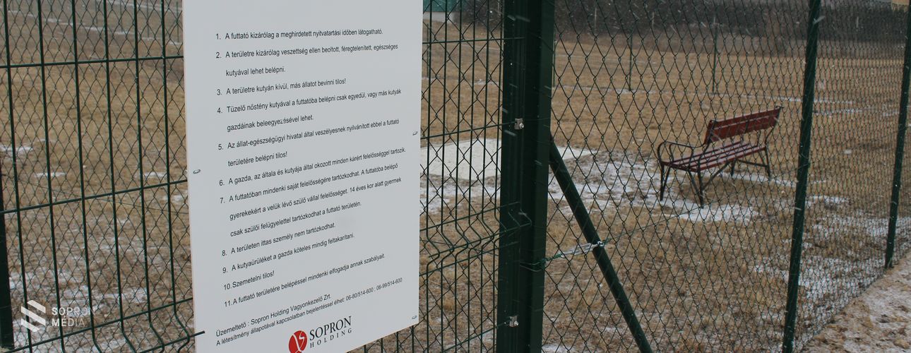 Új kutyafuttató Sopronban 3150 négyzetméteren