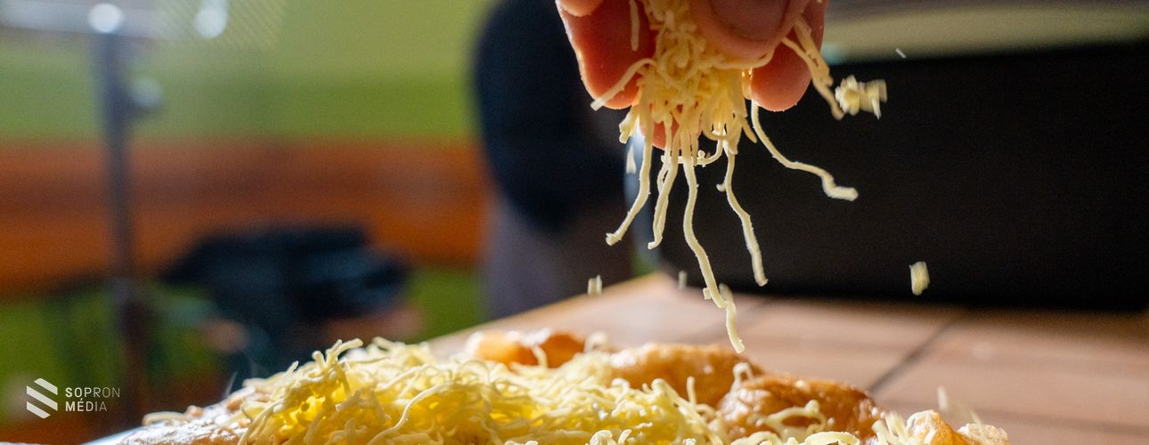 A székelykapu és a lángos is bekerült a Hungarikumok Gyűjteményébe