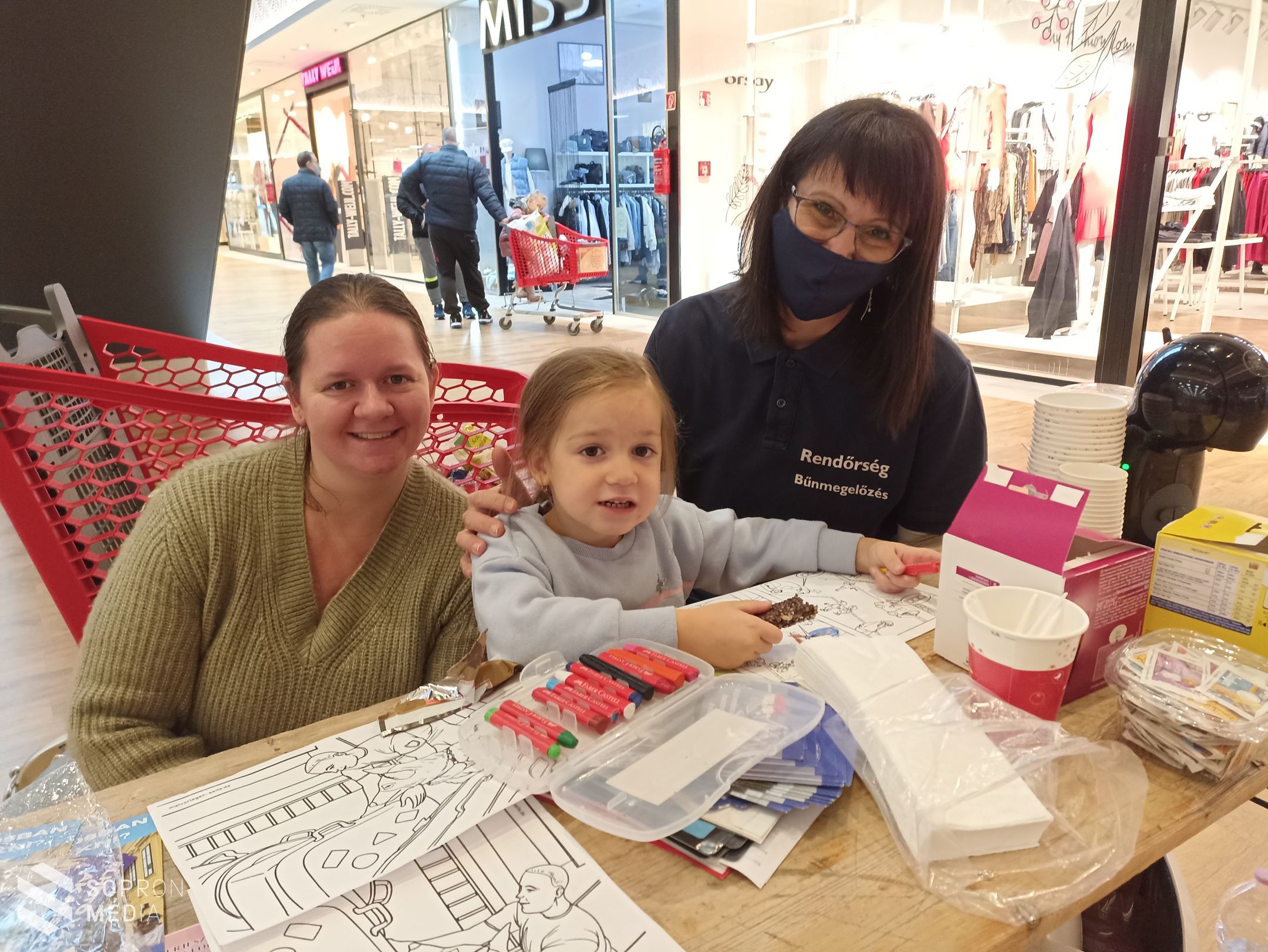 „Házhoz mentek” Sopronban a rendőrök