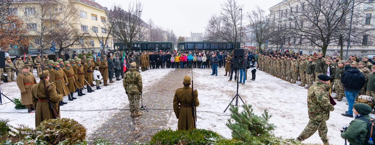 Több százan indultak el a teljesítménytúrán a doni hősök emlékére