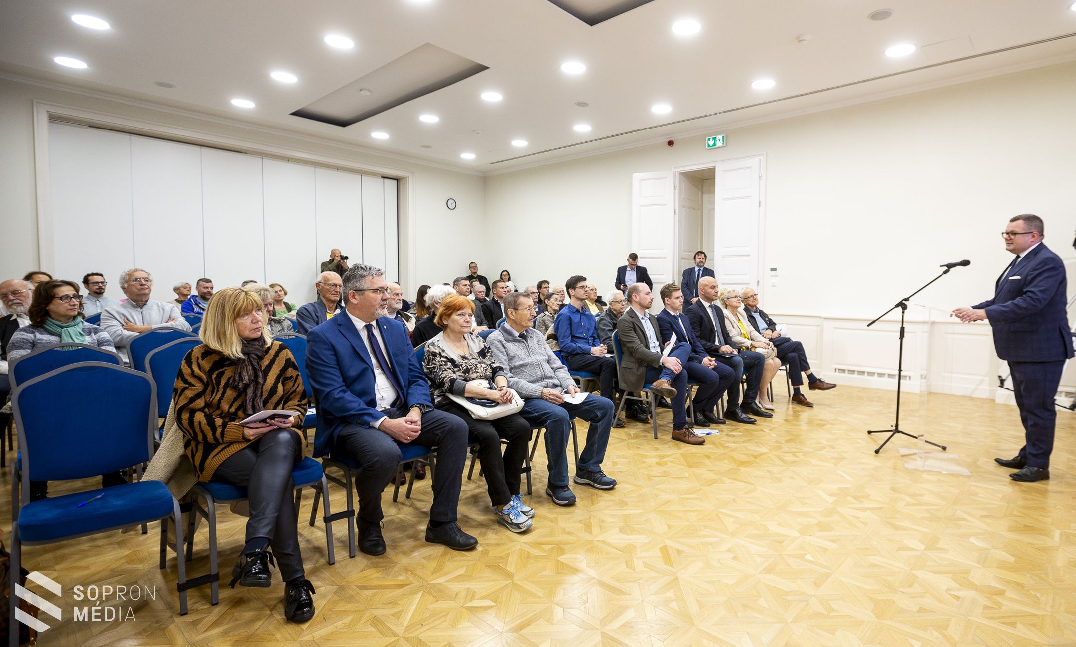 Az orosz-ukrán háború okait elemezték az MCC előadásán