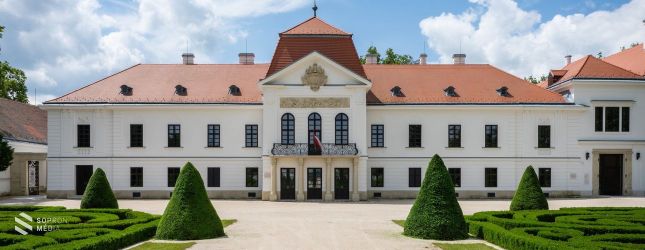 Lázár János felkérésére három történelmi helyszín jövőjéért dolgozik tovább dr. Barcza Attila